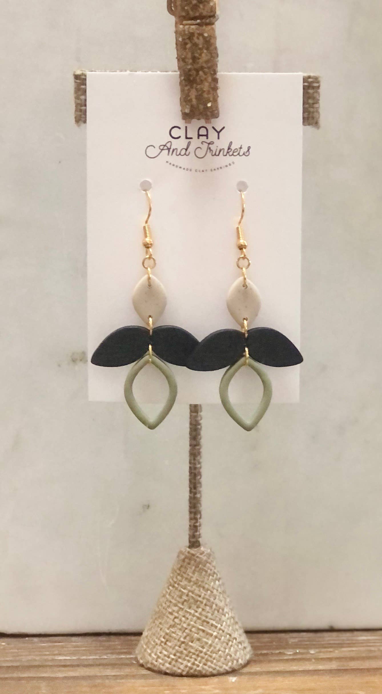 Nikki Dangle Earrings 