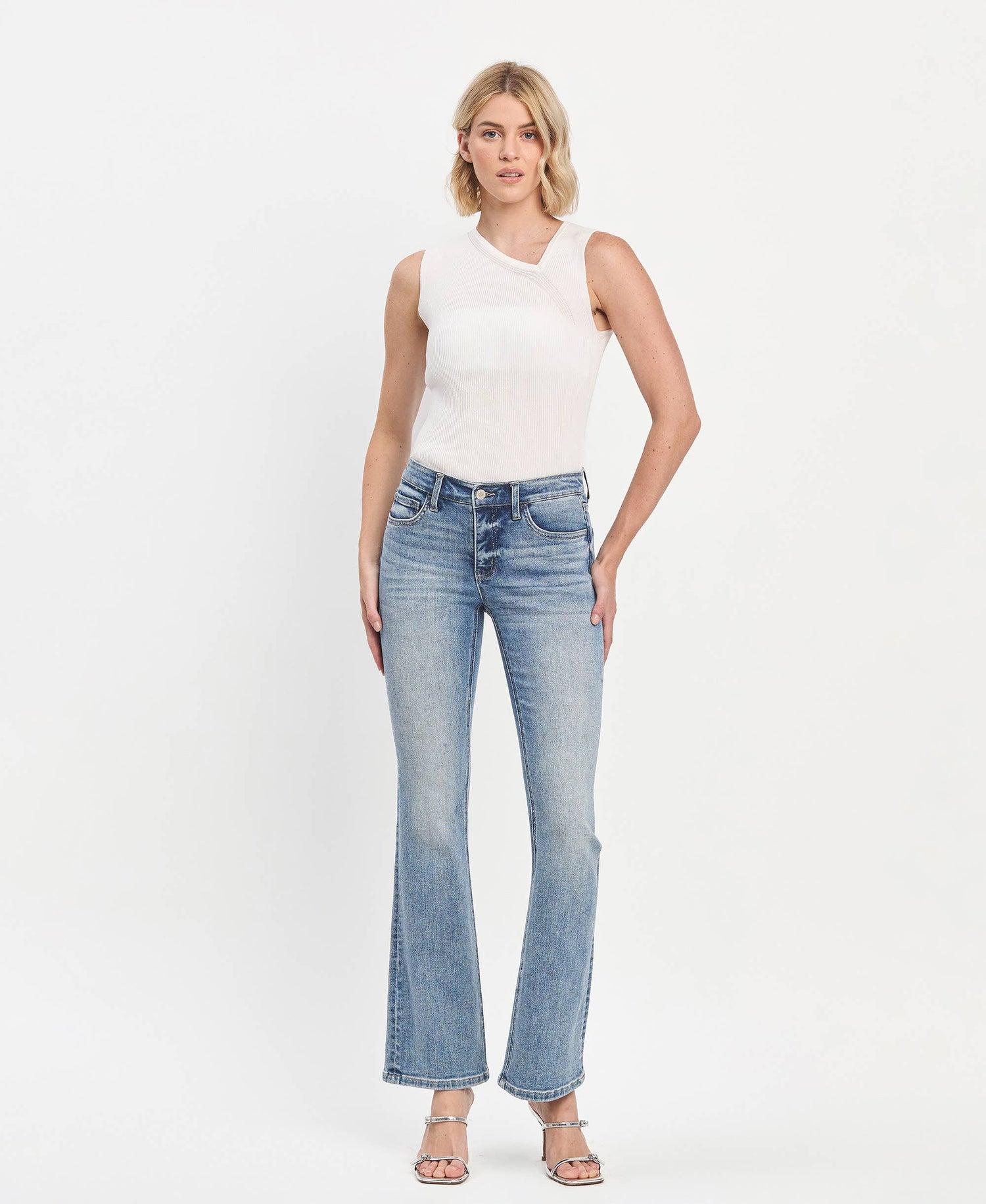 MID RISE FULL LENGTH BOOTCUT JEANS T6460