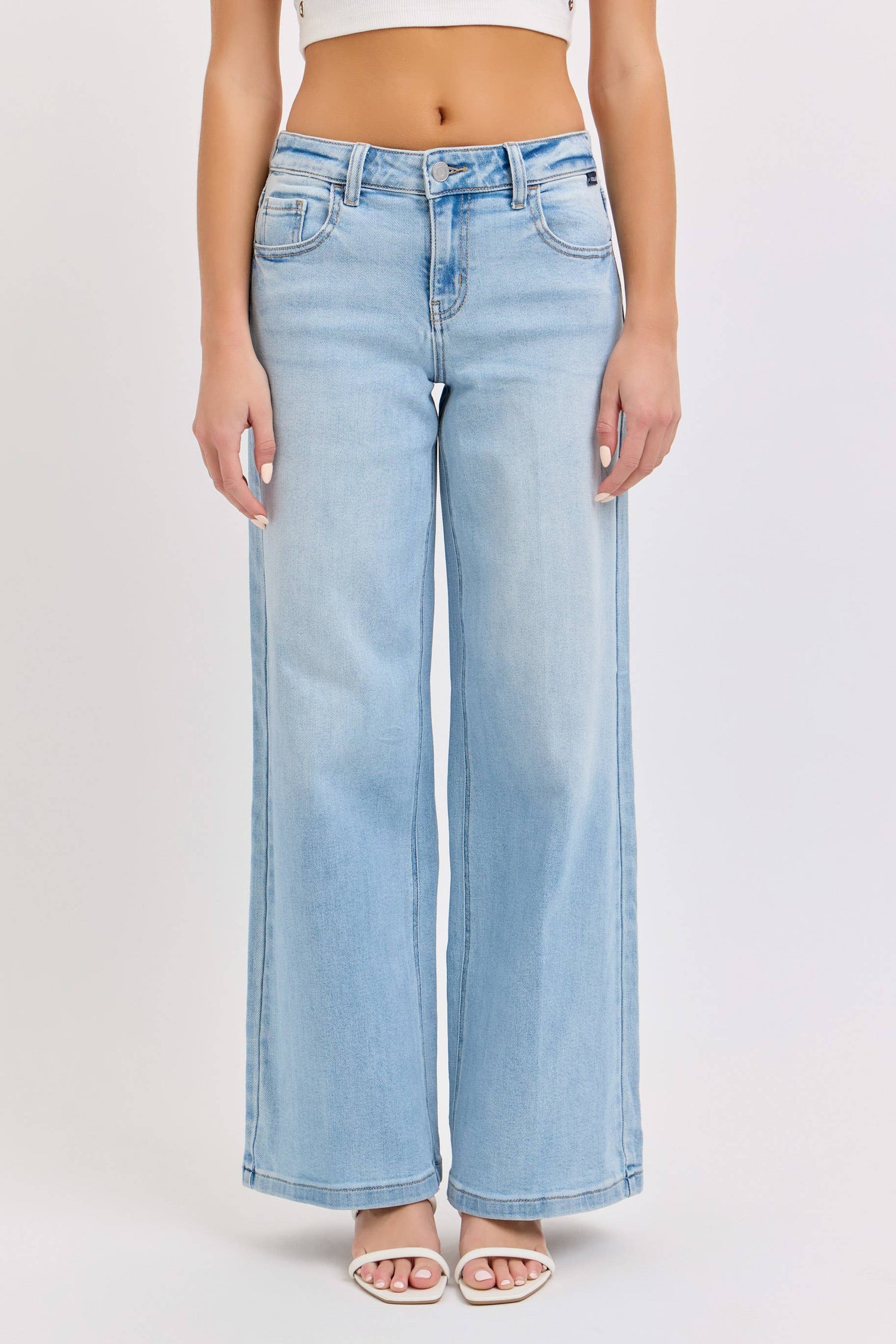 Low Rise Wide Leg Jeans in Light wash [Wv98899LT]